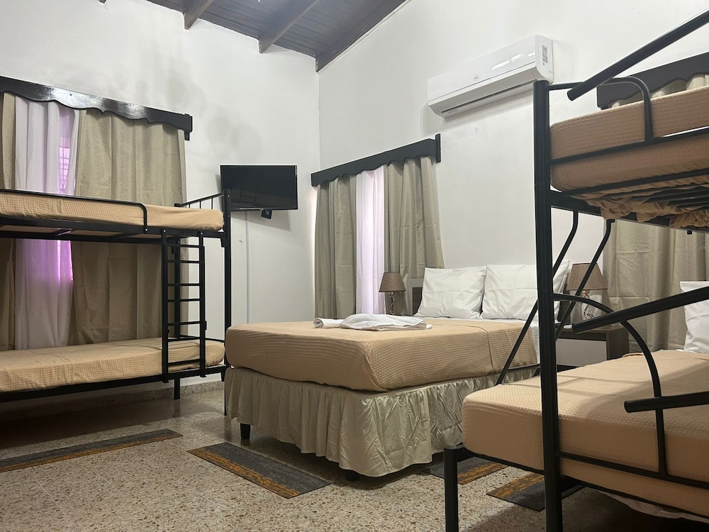 Panoramic Quadruple Room photo 1