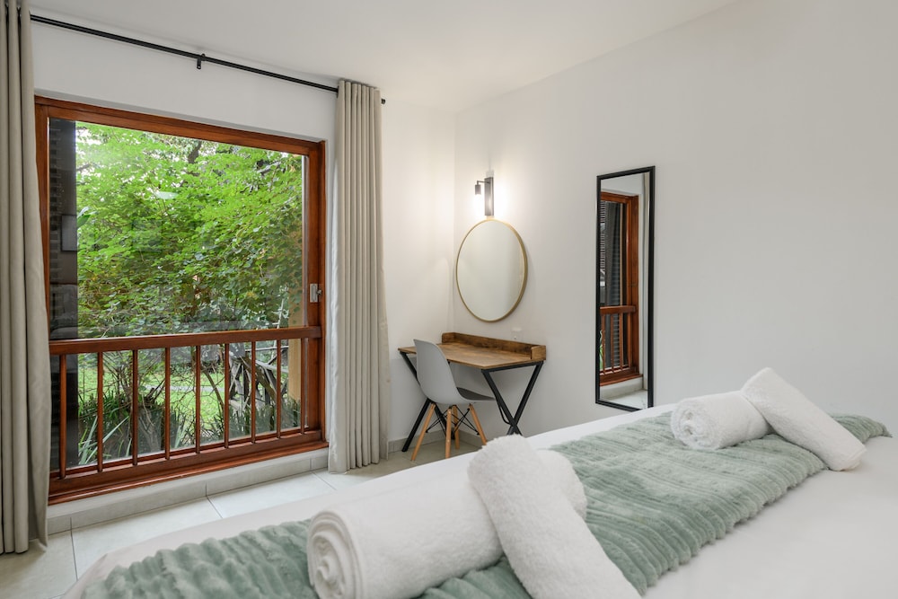 Classic Villa, 2 Bedrooms photo 3