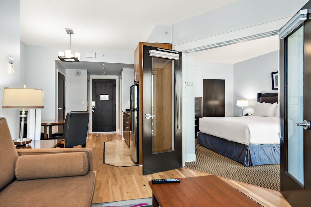 Deluxe Suite, 1 Bedroom photo 1
