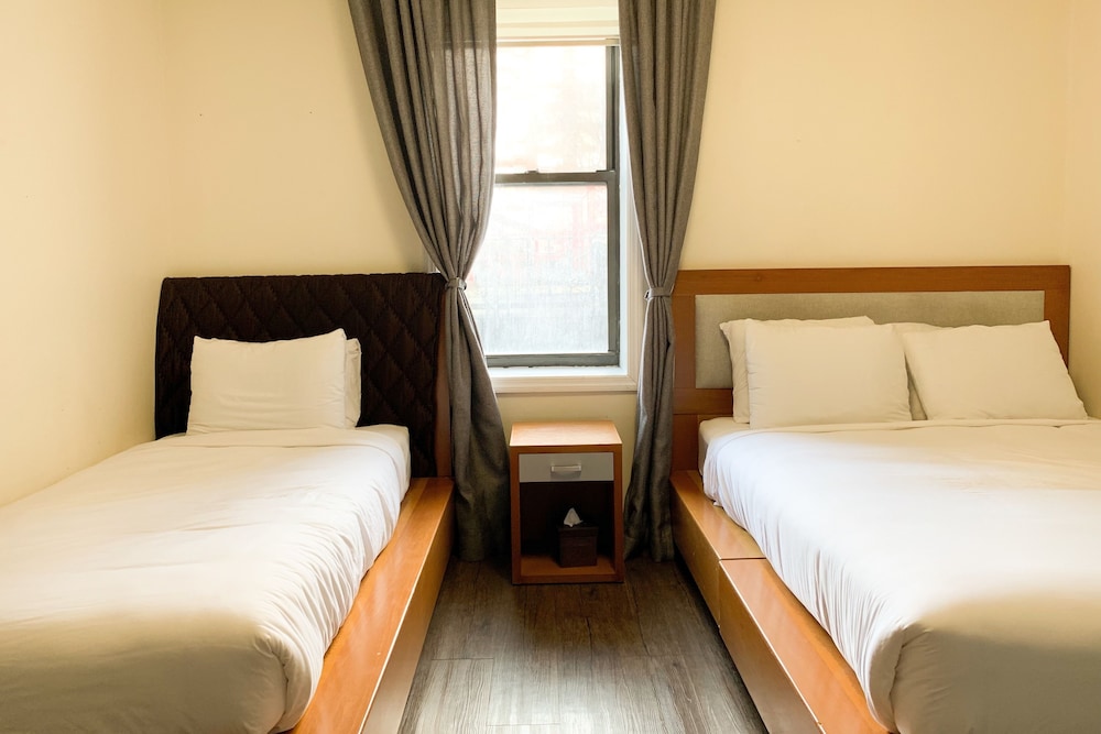 Basic Triple Room, 1 Bedroom photo 3
