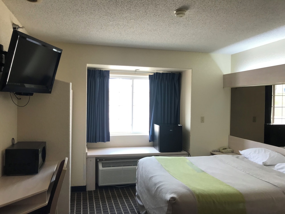 Basic Single Room photo 3