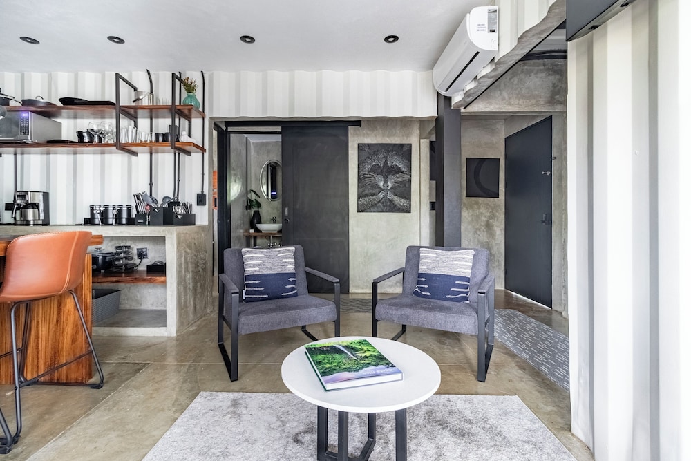 Condo, Balcony, Garden View