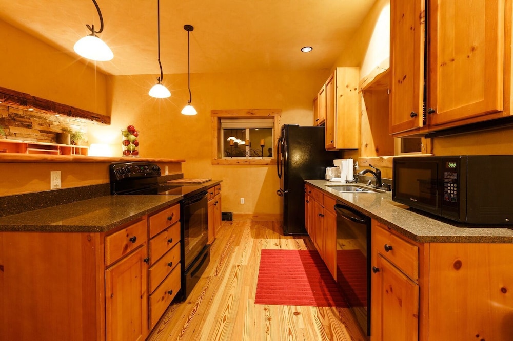 Apartment, 2 Bedrooms, Kitchen