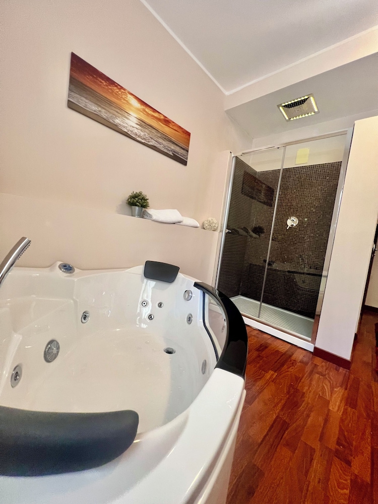Luxury Room - Photo 2