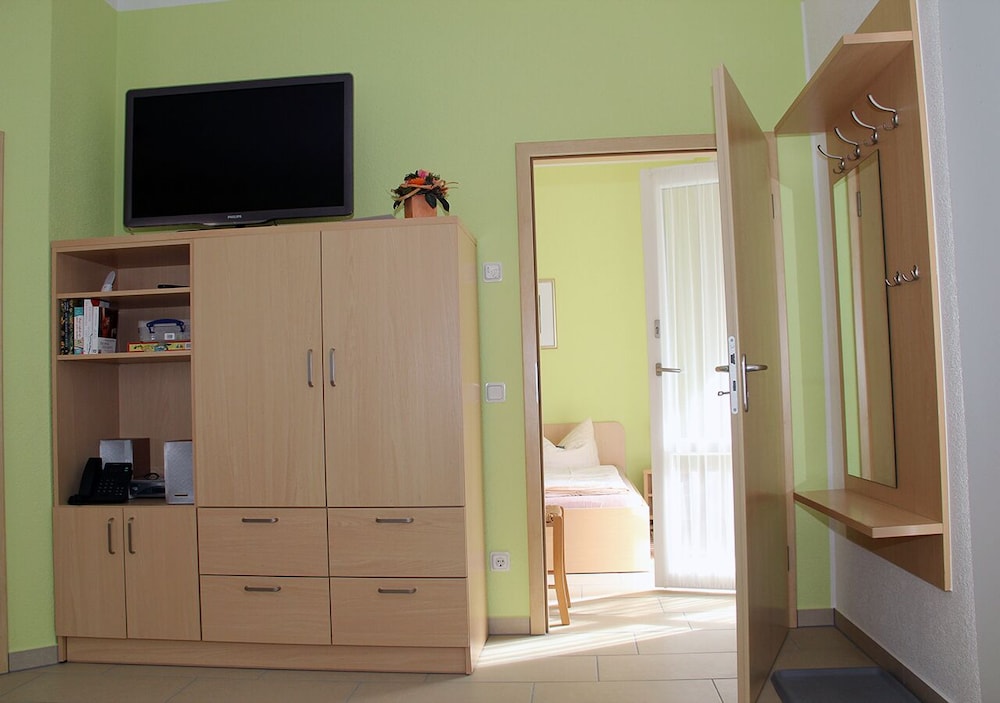 Apartment (#4) - Photo 8