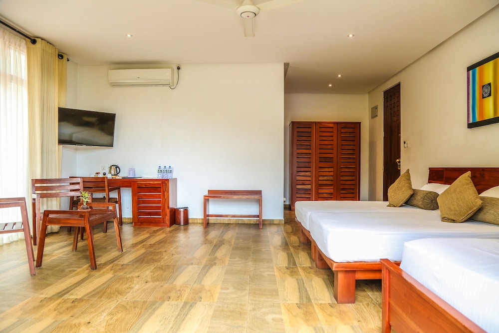 Deluxe Triple Room photo 3