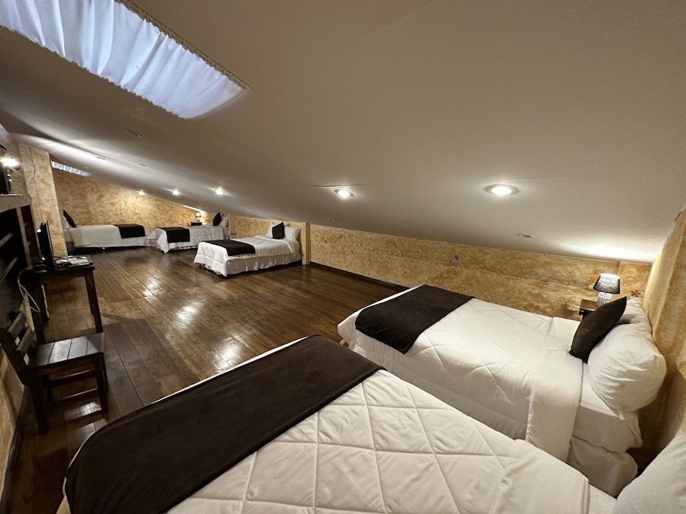 Family Quadruple Room photo 1