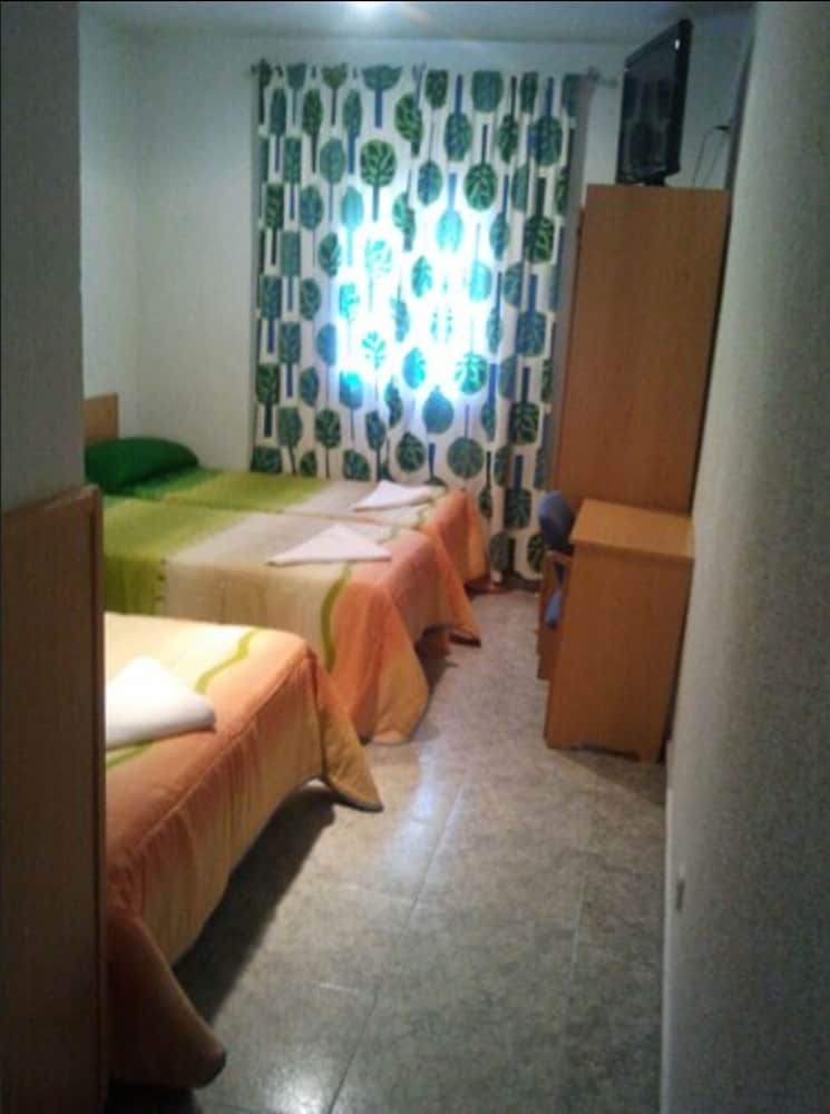 Triple Room - Photo 1