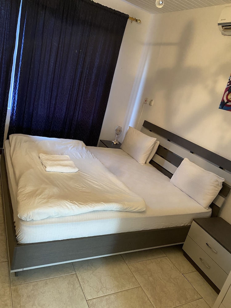 Standard Single Room (Small)