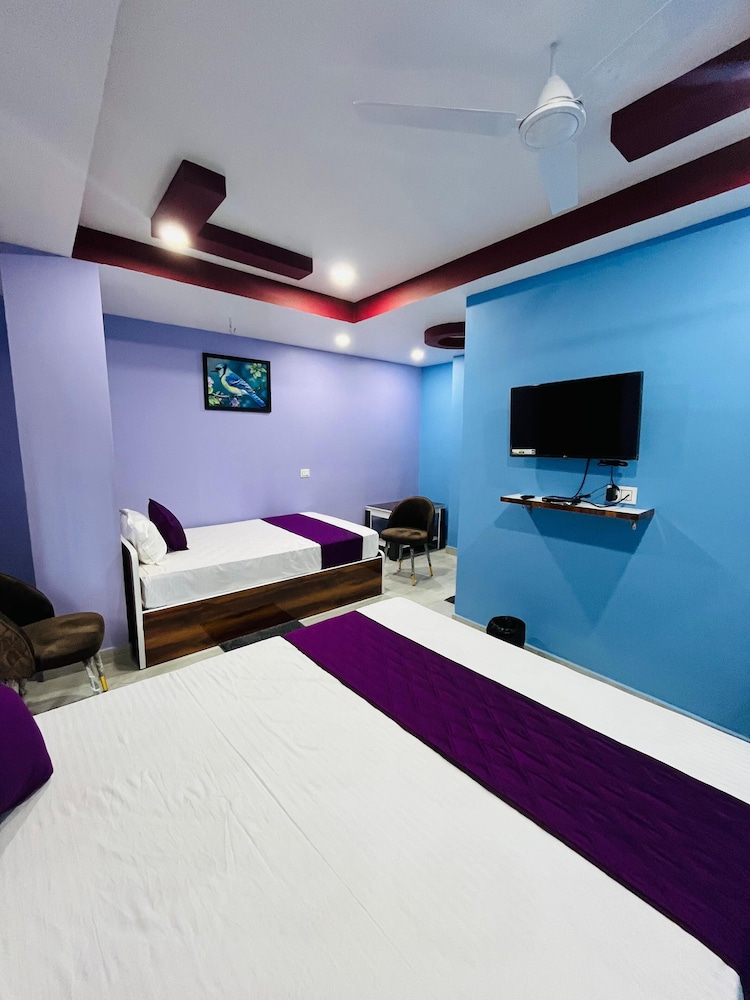 Deluxe Quadruple Room