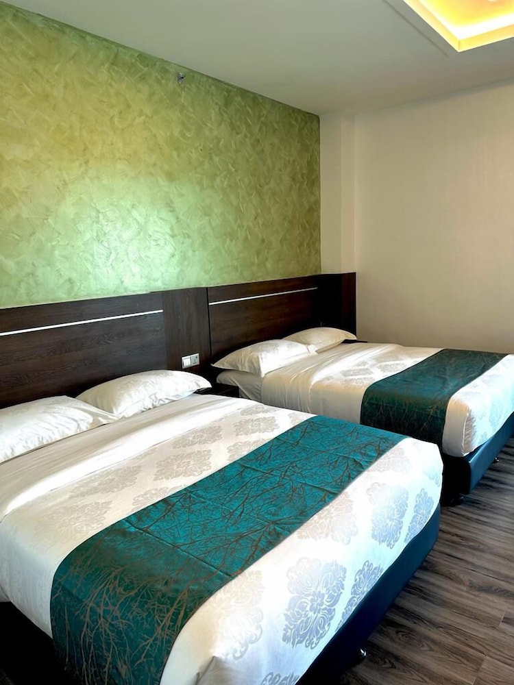Premier Quadruple Room