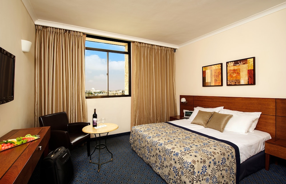 Standard Room photo 2