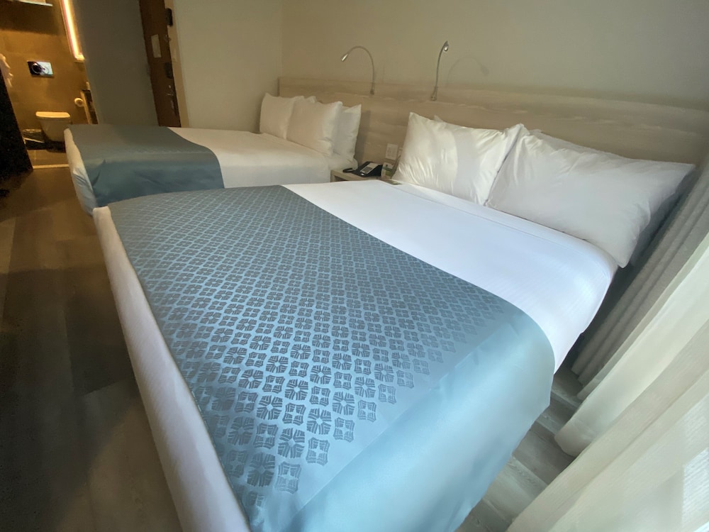 Room, 2 Double Beds, Non Smoking (Empire)
