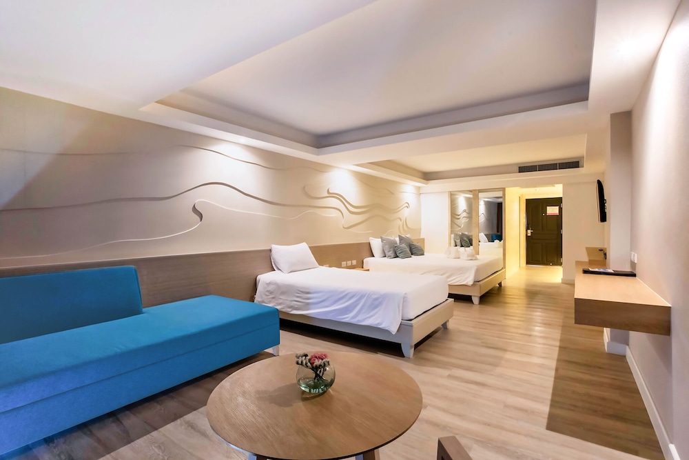 Deluxe Family Room - Photo 4