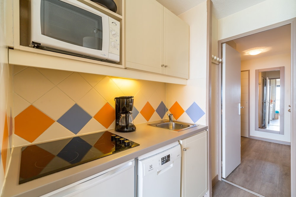 Studio 5 people - 1 sleeping alcove - Sea view -Terrace or balcony - Photo 4