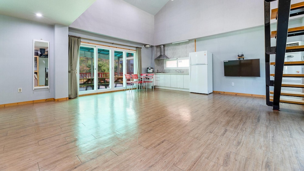 Basic Room, 2 Bedrooms (Byeolgwan2F) - Photo 12