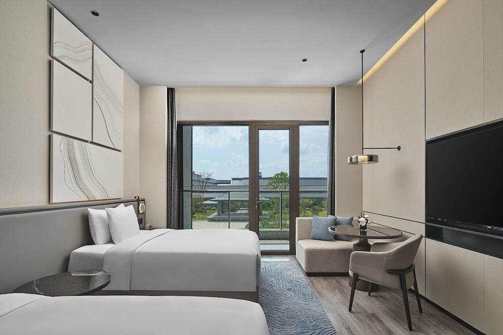 Standard Room, 2 Double Beds, Garden View photo 1