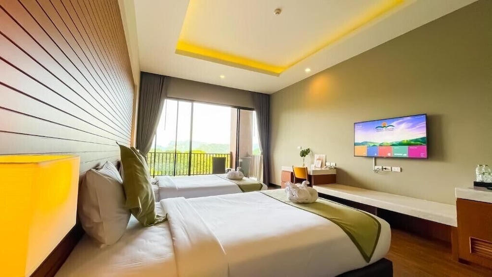 Deluxe Twin Beds (No Bathtub)