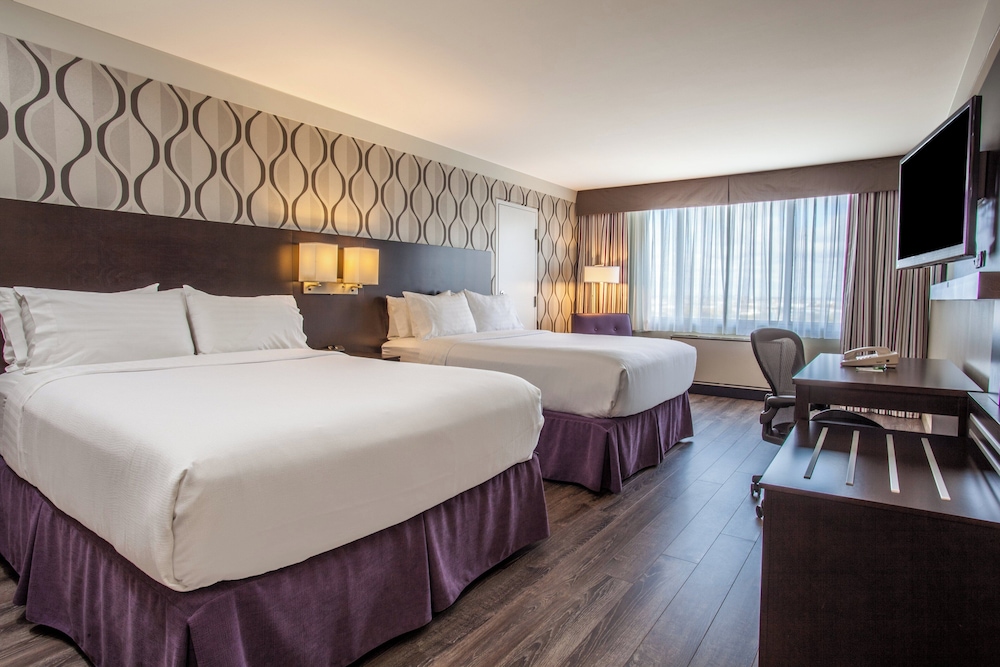 Standard Room, 2 Queen Beds - Photo 2