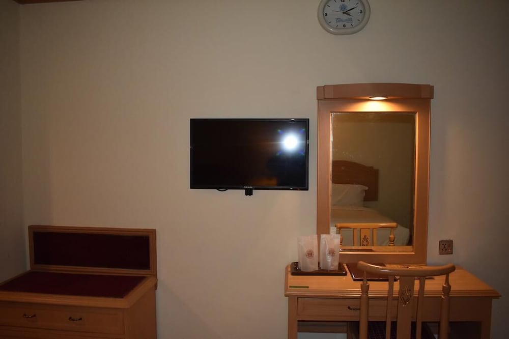 Standard Twin Room photo 2
