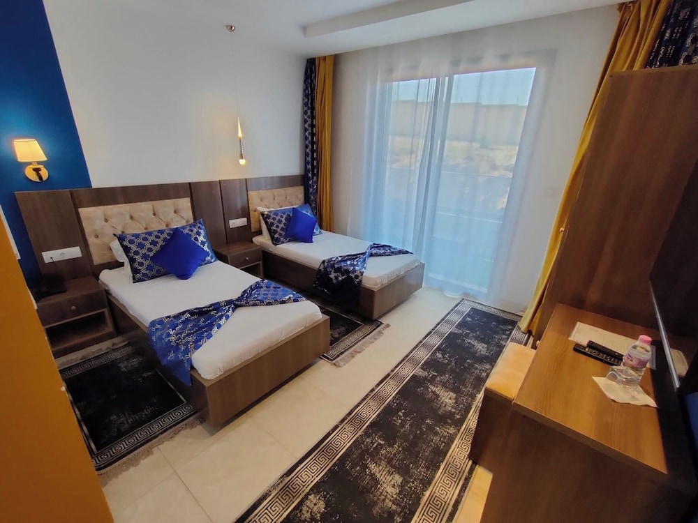 Standard Twin Room photo 2