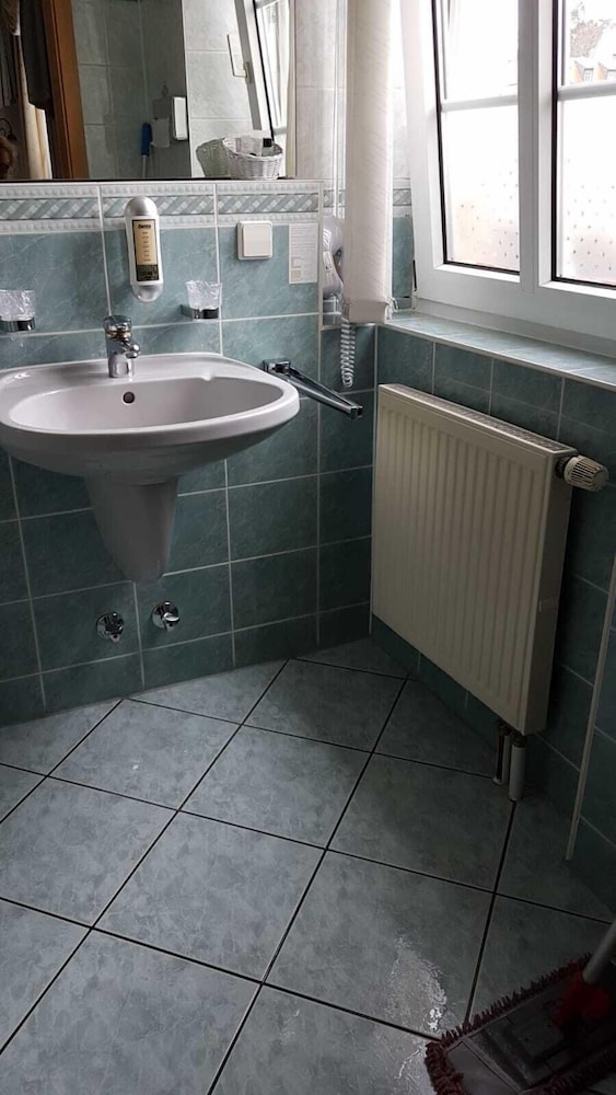 Comfort Double Room - Photo 12