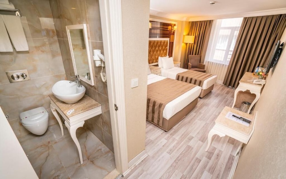 Junior Room, Multiple Beds, City View photo 2