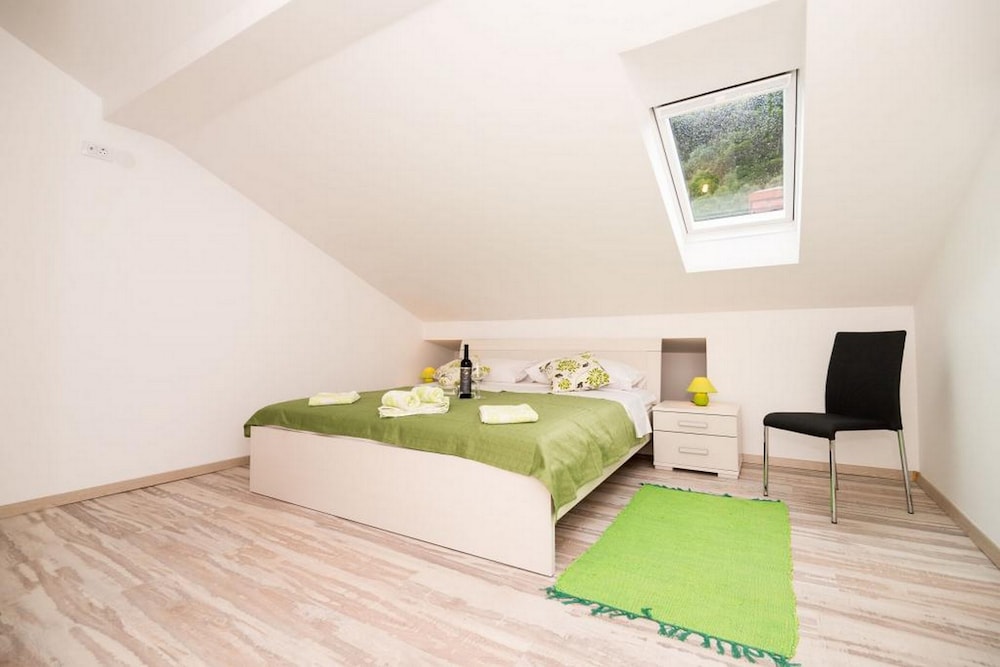 Apartment (Two-Bedroom Apartment)