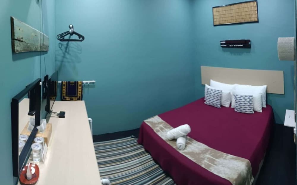 Standard Double Room - Photo 16