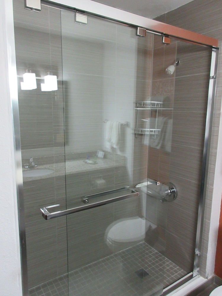 Suite, 2 Queen Beds, Non Smoking - Photo 6