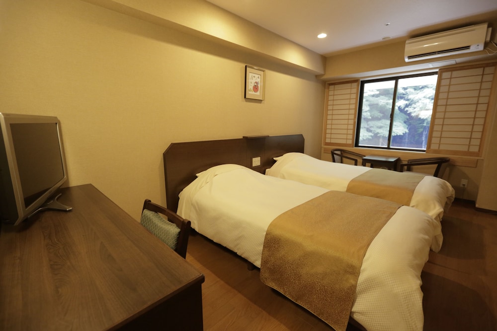 Standard Twin Room (No Bath-Room)