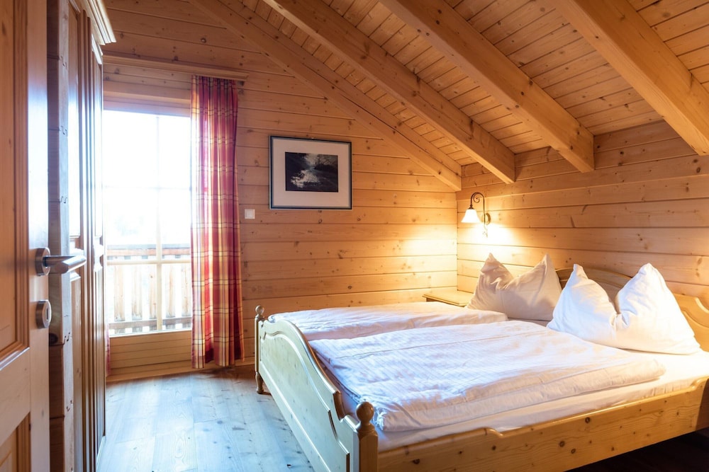 Classic House, 4 Bedrooms photo 1