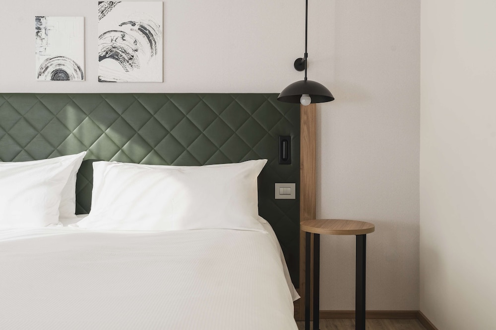 Junior Suite, 1 King Bed, Terrace - Photo 13