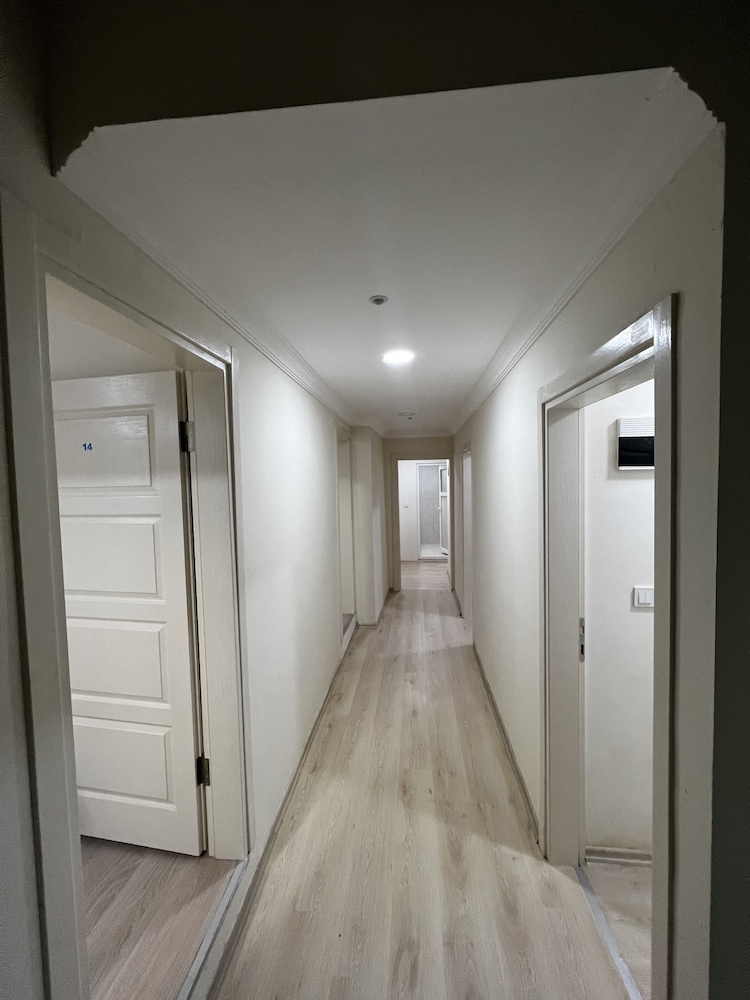 Basic Single Room photo 3