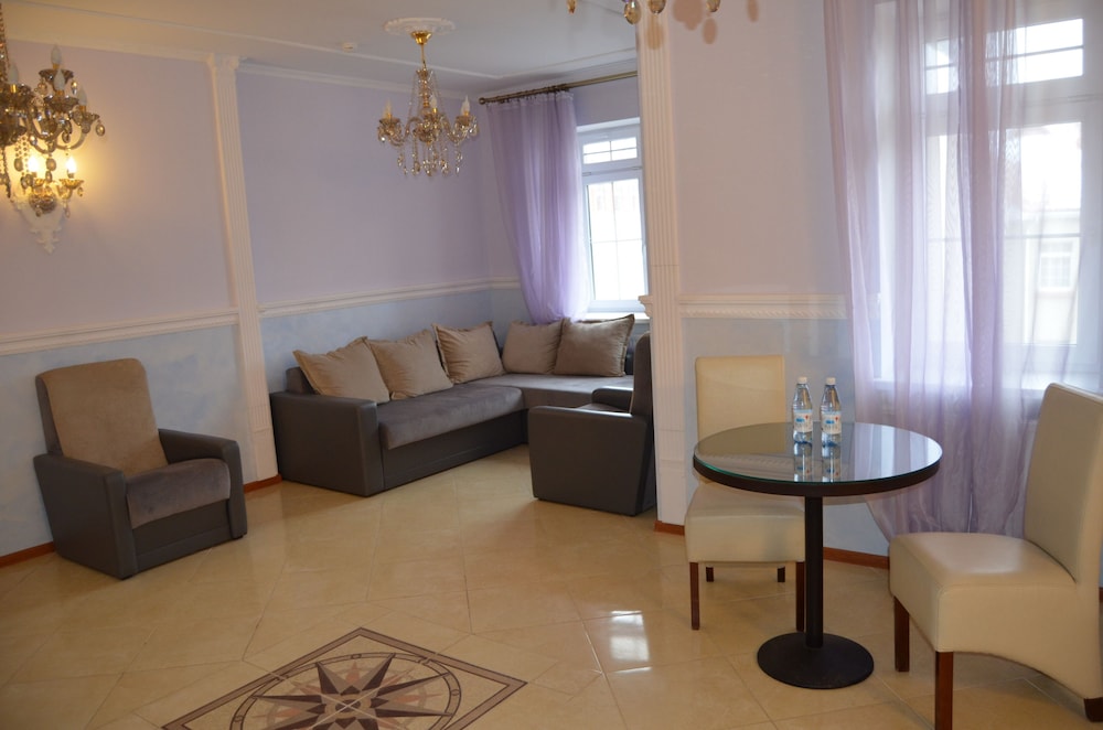 Family Room, 1 Bedroom