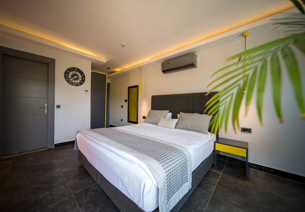 Deluxe Room, 1 Bedroom, City View photo 2