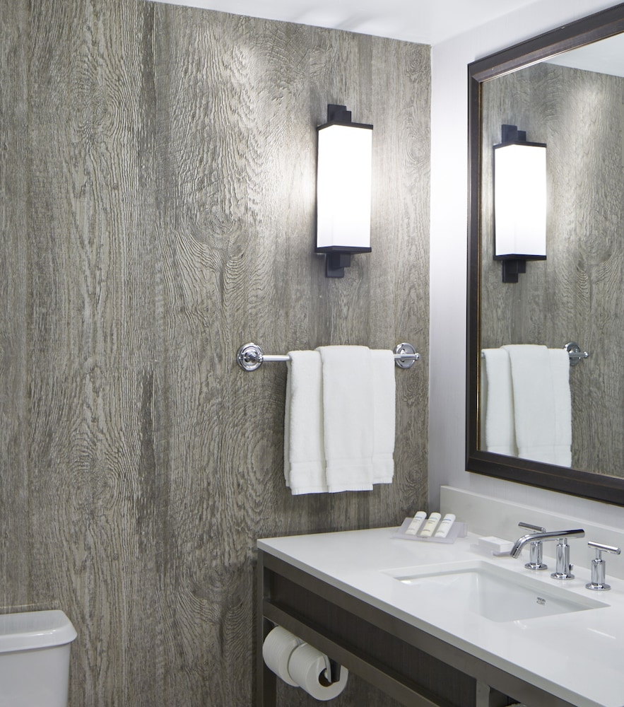 Room, Accessible - Photo 6