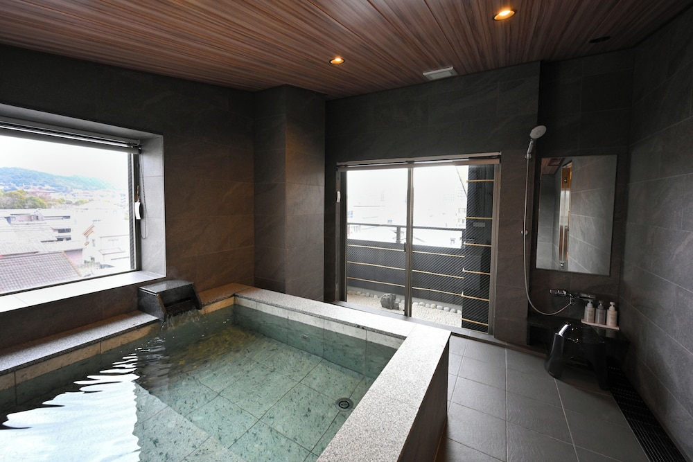 Suite room Kinran, Non Smoking thumbnail 5