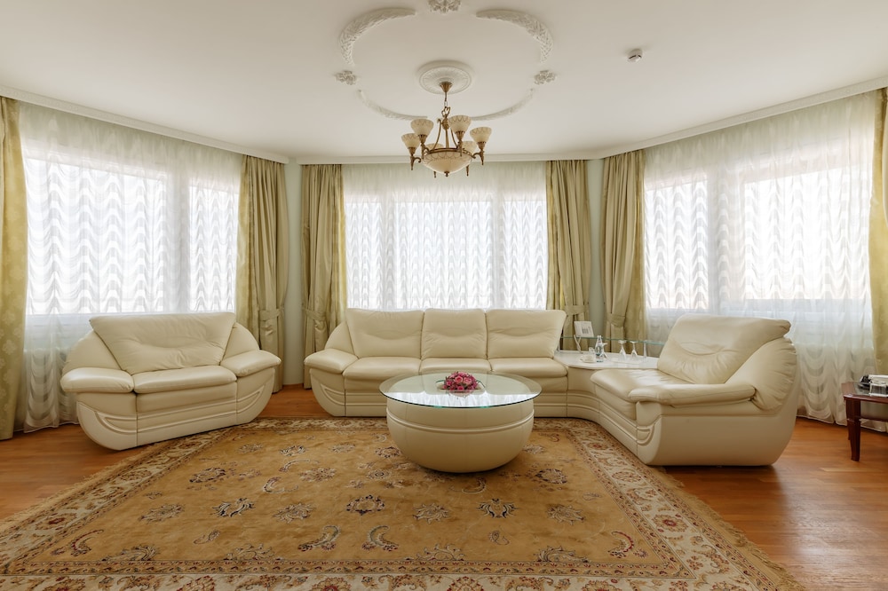Presidential Suite, 1 Bedroom, 2 Bathrooms, River View photo 1