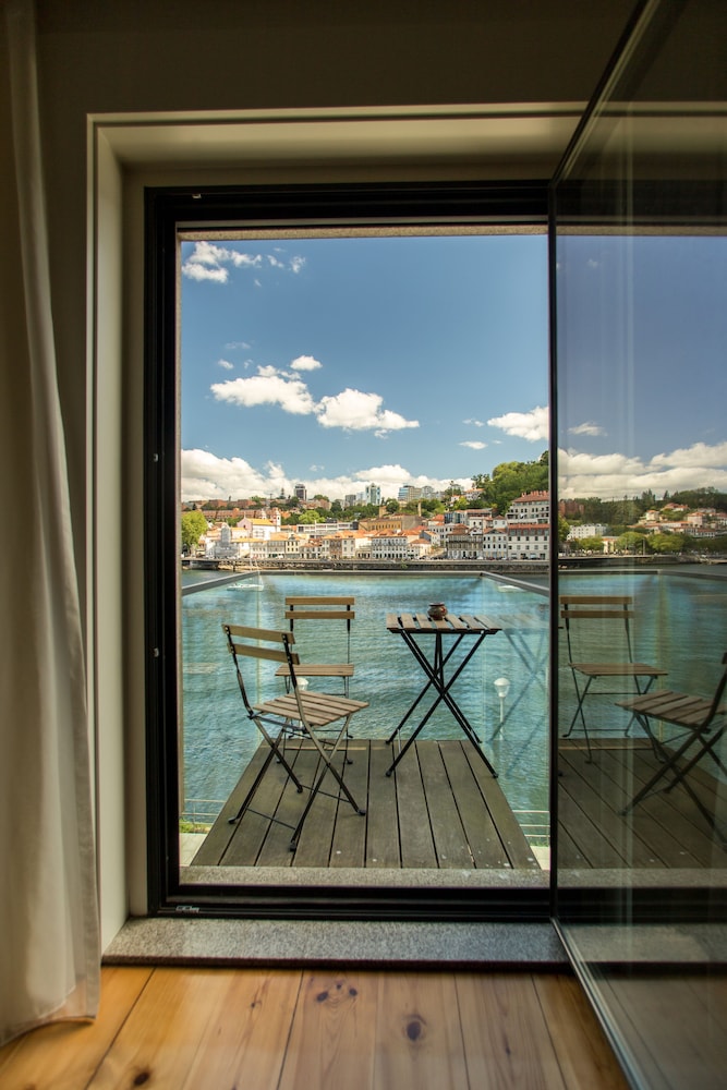 Apartment, 3 Bedrooms, Balcony, River View photo 2
