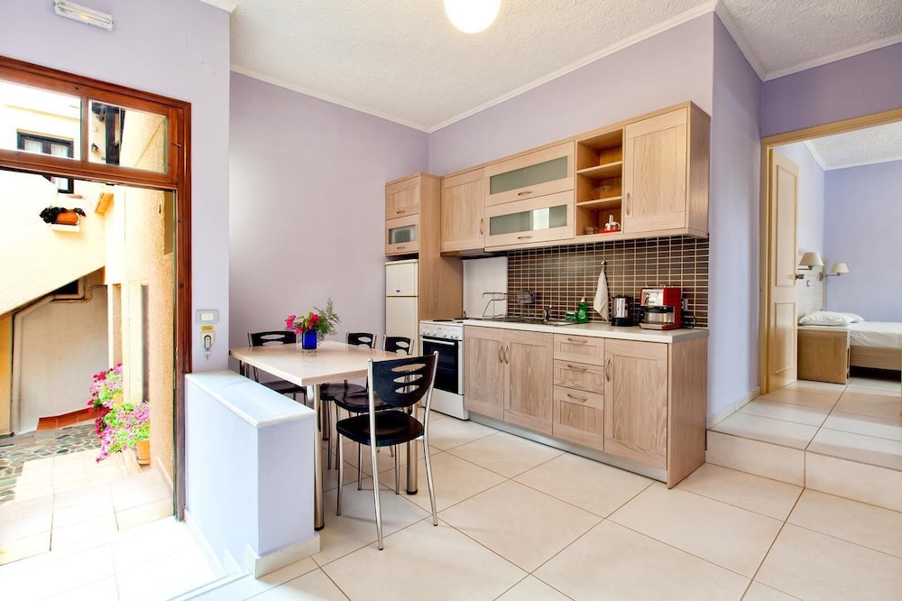 Apartment, 2 Bedrooms, Sea View photo 3