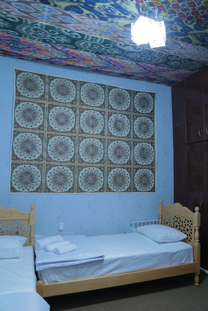 Basic Twin Room, 1 Bedroom, Non Smoking, Courtyard Area photo 1