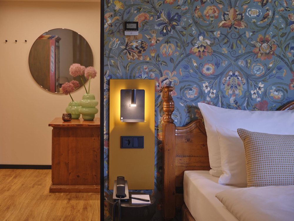 Premium Single Room