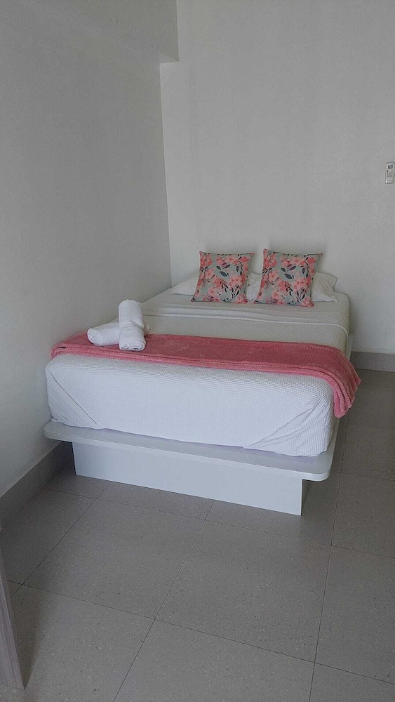 Deluxe Room, 1 Bedroom, Private Bathroom