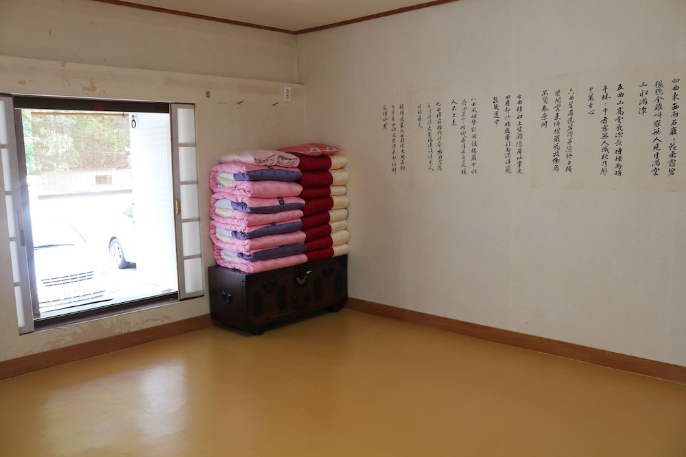 Traditional Room (Byuldangchae) photo 3