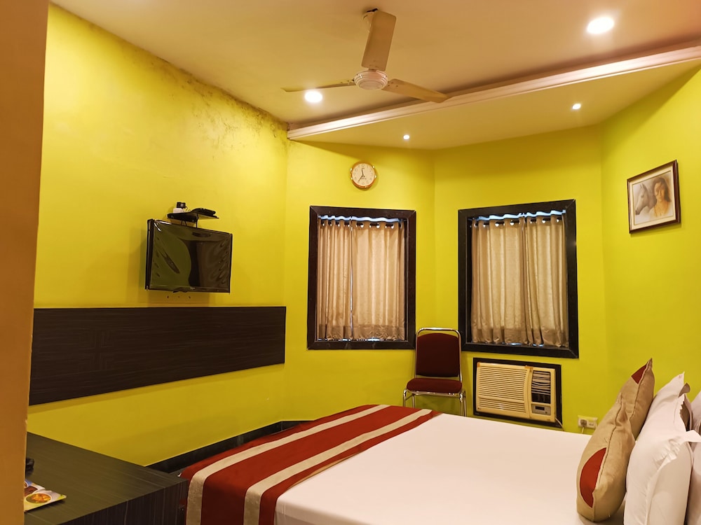 Deluxe Room - Photo 4