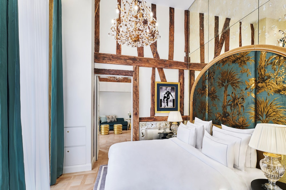 Superior Suite, 1 King Bed, City View (Grande Suite Marlene Dietrich)