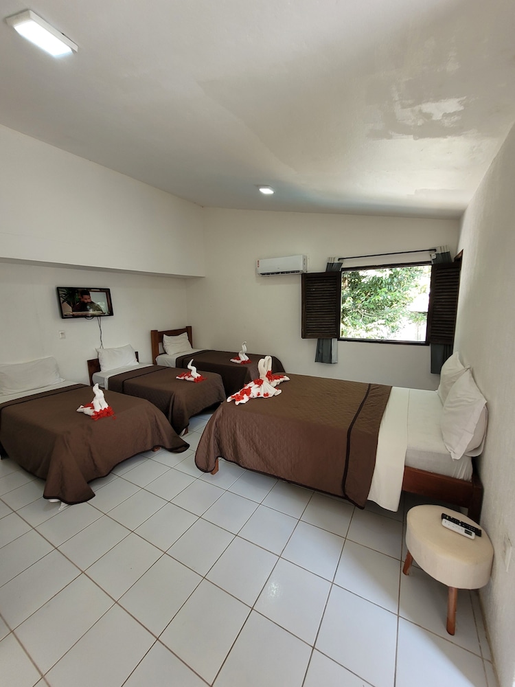Family Quadruple Room photo 2