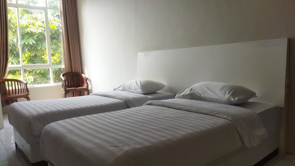 Deluxe Twin Room - Photo 5