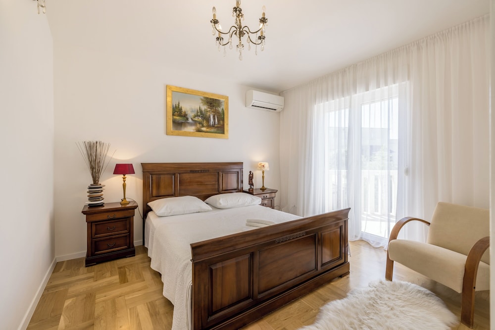 Deluxe Villa photo 1